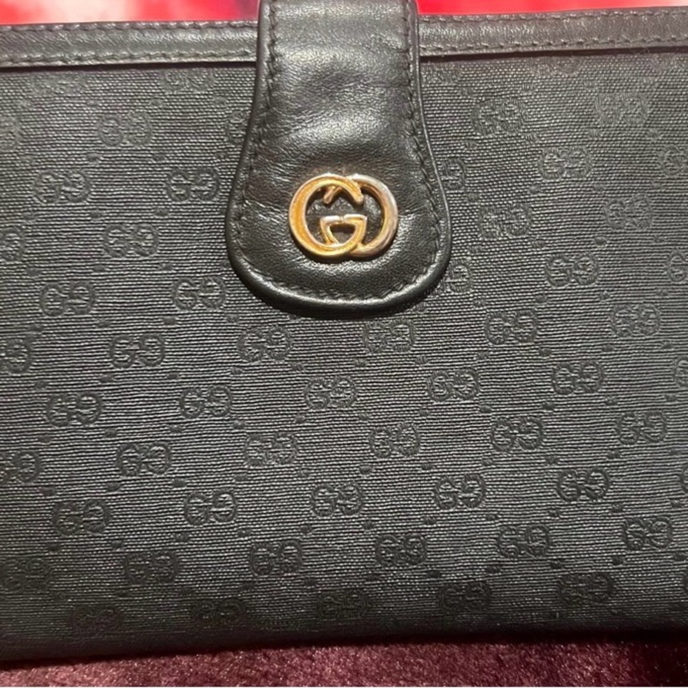 AUTHENTIC Gucci Black GG MARMONT Chain Wristlet w/Gold Hardware /Cert attached - Picture 6 of 10